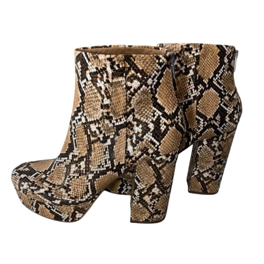 Steve Madden Gusty Snakeskin Booties Size 10 NWOT